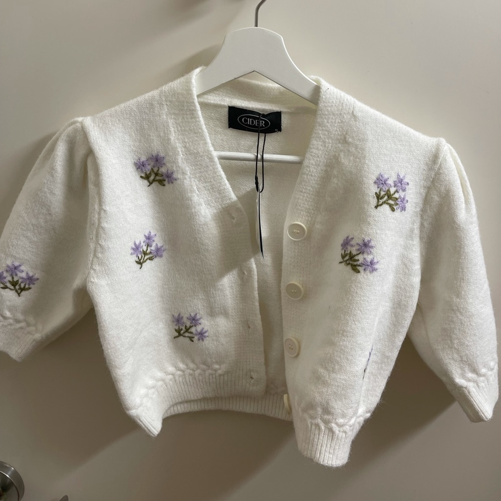 Cider knit crop top brand new with tag